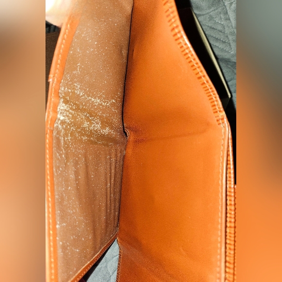 ❌SOLD❌ 🤎LV Epi Elise🤎 - Picture 5 of 11